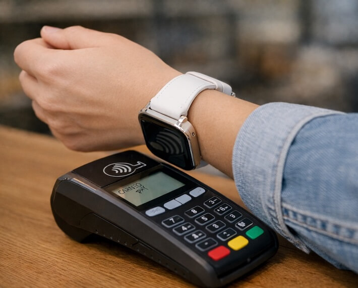 remienok_platba_koza_biely 2-2